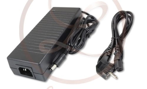 120W Műanyag LED tápegység, dugvillás 12V 10A IP20 